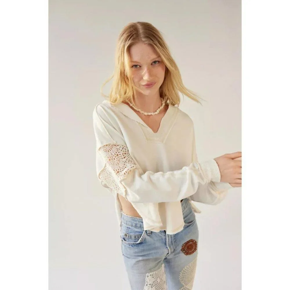 BDG Urban Outfitters Bowen Crochet Hoodie Sweatshirt Top Dolman Lace